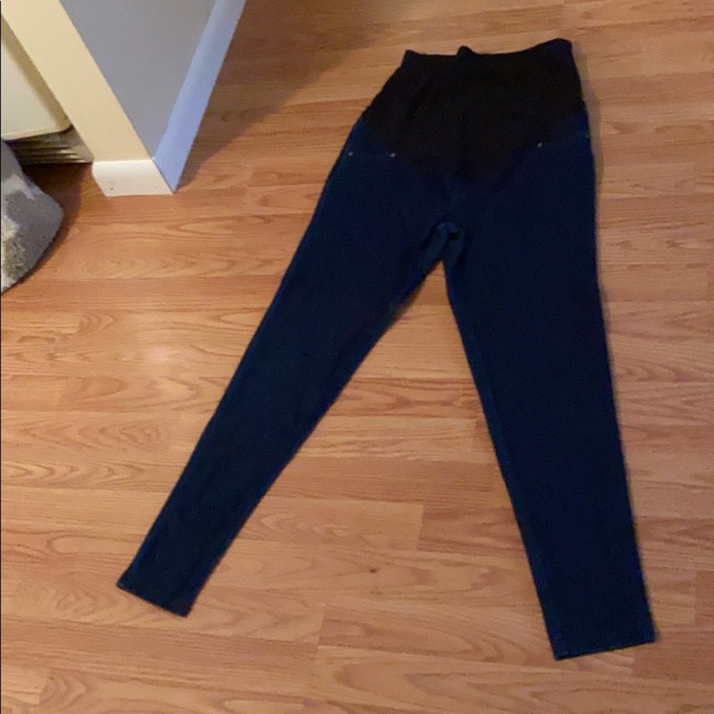 Maternity stretch skinny jeans size small